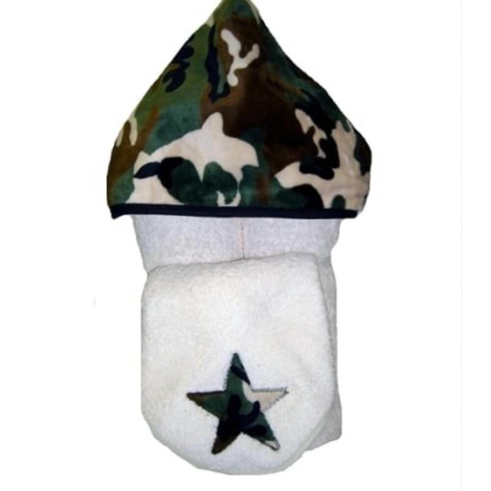 NEW TICKLE TOES baby hooded towel with washcloth in camo hood (green)